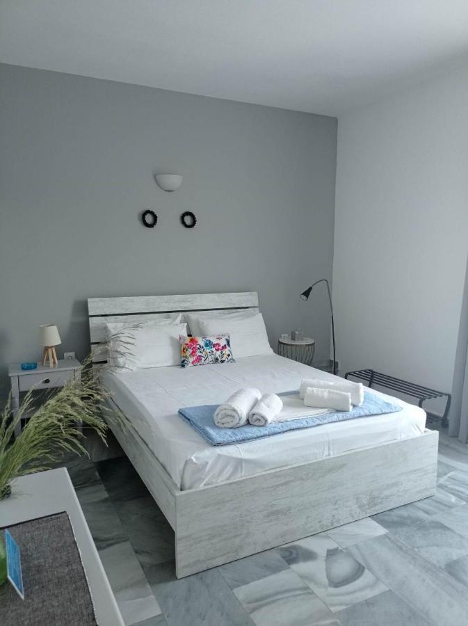 Kantouni Guest House By The Sea Батси Экстерьер фото
