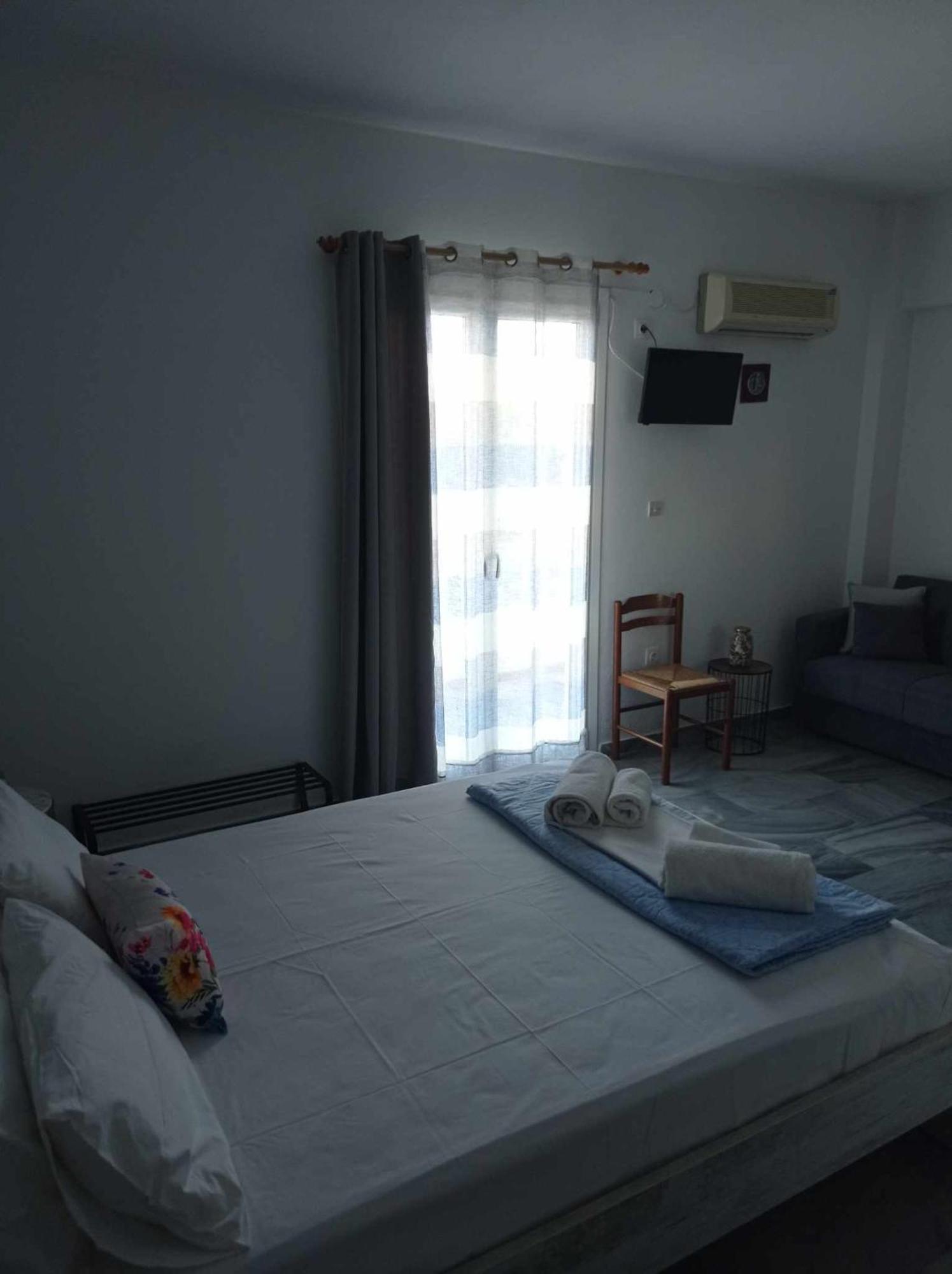 Kantouni Guest House By The Sea Батси Номер фото