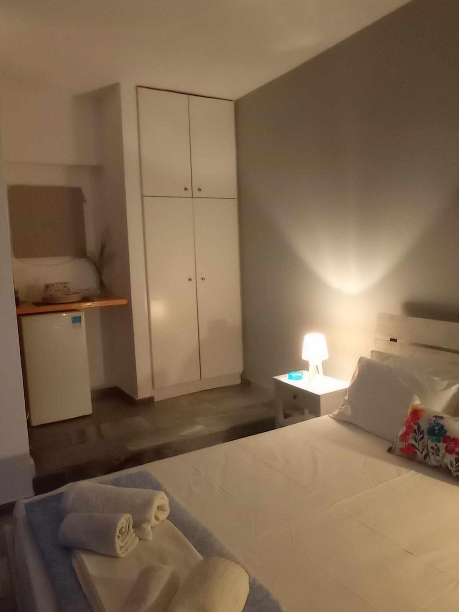 Kantouni Guest House By The Sea Батси Номер фото